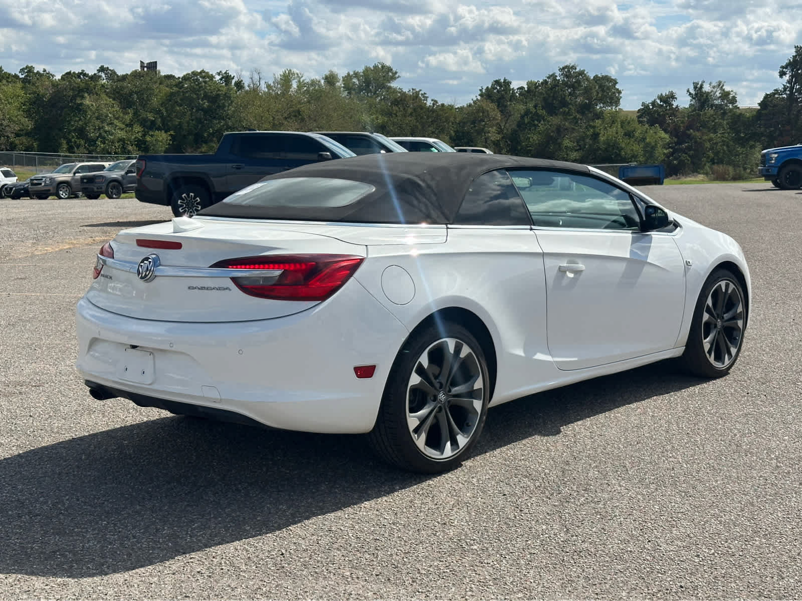 Used 2018 Buick Cascada Premium FWD image 9