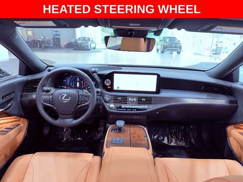 Used 2024 Lexus LS 500 RWD image 14