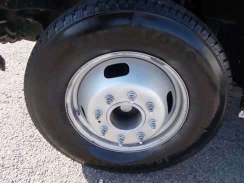 Used 2012 Ford F350 XL RWD image 9