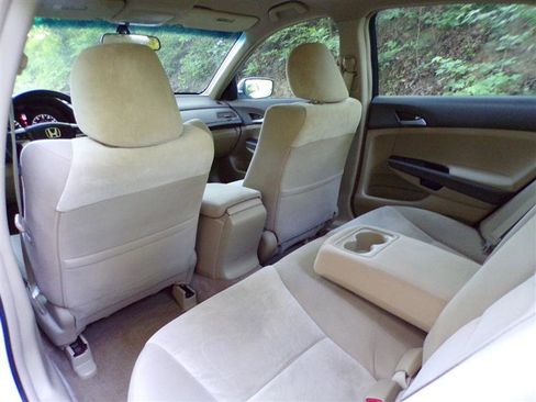 Used 2009 Honda Accord LX-P image 26