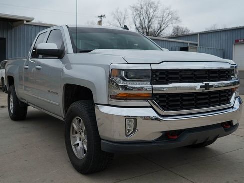 Used 2017 Chevrolet Silverado 1500 LT w/ All Star Edition image 35
