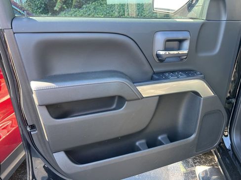 Used 2018 Chevrolet Silverado 1500 LT w/ All Star Edition image 9