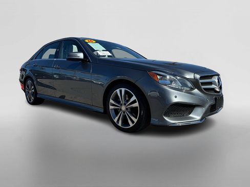 Used 2016 Mercedes-Benz E 350 Sedan image 7