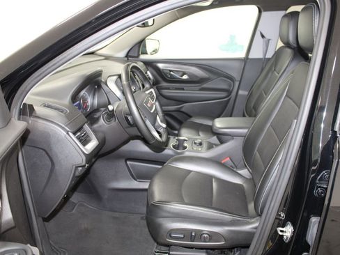 Used 2024 GMC Terrain SLT image 21