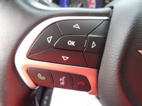 Used 2016 Chrysler 200 Limited Sedan FWD image 15