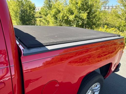 Used 2017 Chevrolet Silverado 1500 LT w/ All Star Edition AWD/4WD image 13