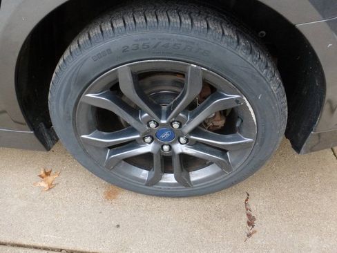 Used 2018 Ford Fusion SE w/ Equipment Group 201A AWD/4WD image 16