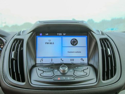Used 2016 Ford Escape SE w/ SE Leather Comfort Package AWD/4WD image 24