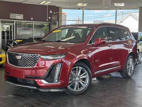 Used 2021 Cadillac XT6 Premium Luxury AWD/4WD image 16