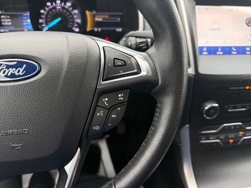 Used 2020 Ford Edge SEL FWD image 16