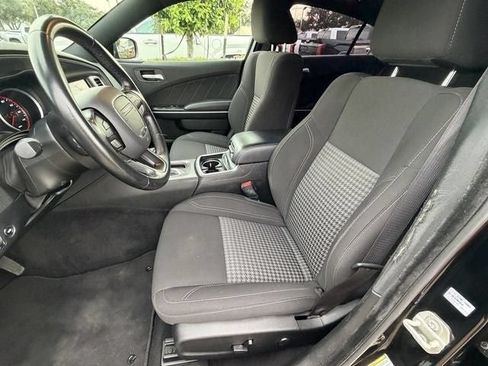 Used 2023 Dodge Charger SXT RWD image 21
