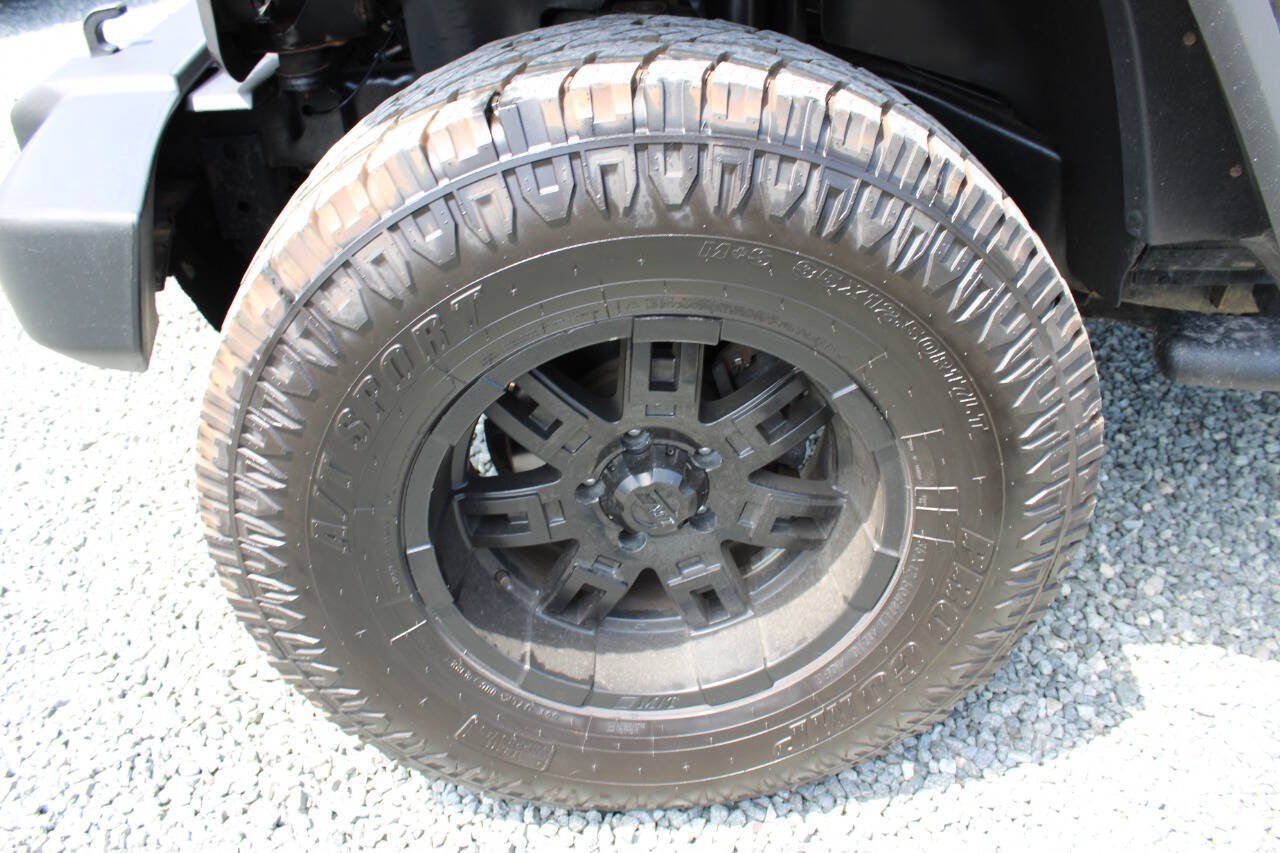 Used 2014 Jeep Wrangler Unlimited Sport w/ Quick Order Package 24S AWD/4WD image 23
