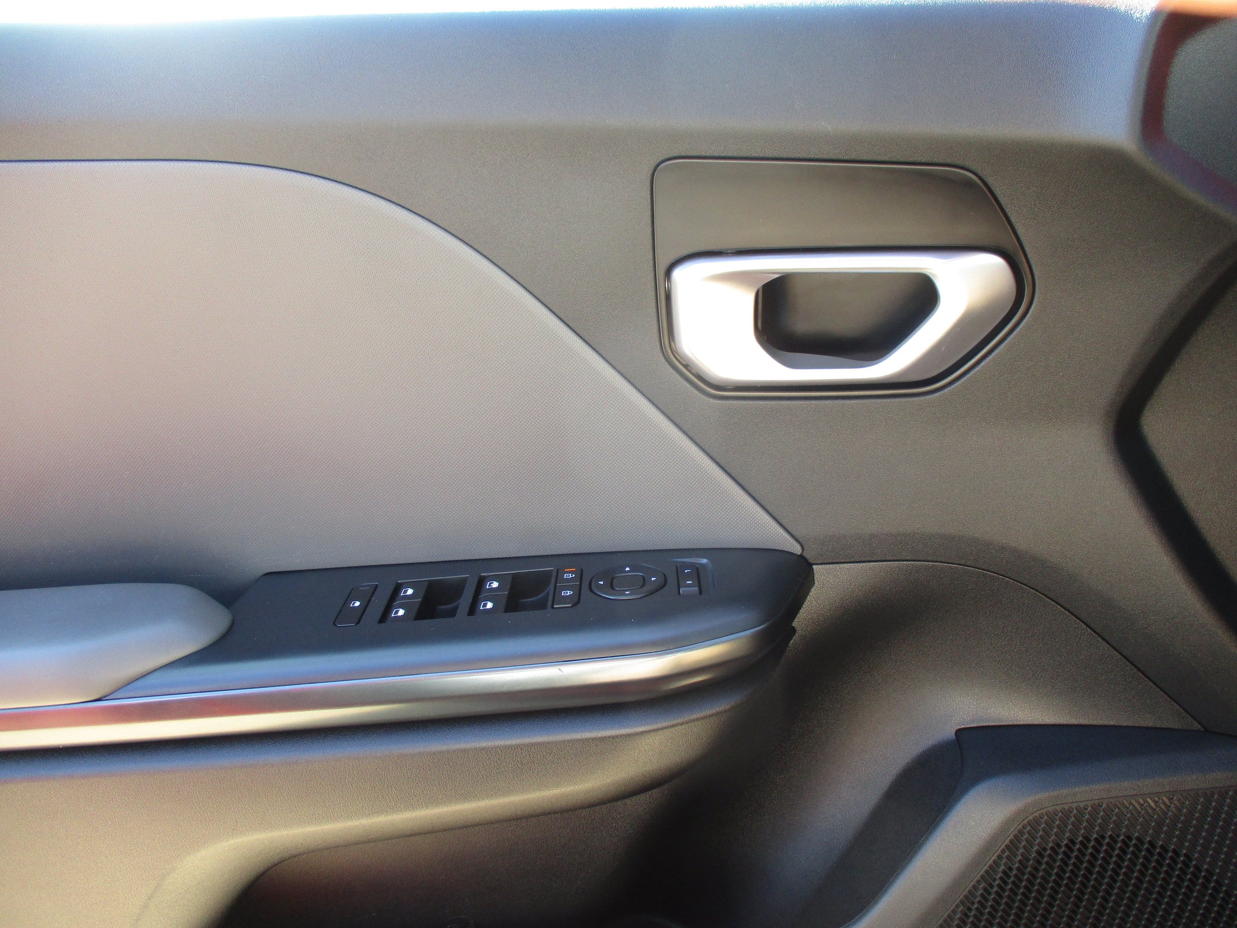 Used 2025 Kia K4 FWD image 26