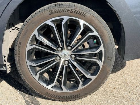 Used 2016 Toyota Corolla S image 7