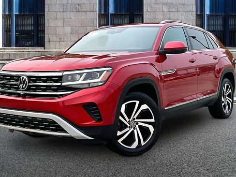Used 2020 Volkswagen Atlas Cross Sport SEL Premium AWD/4WD image 2