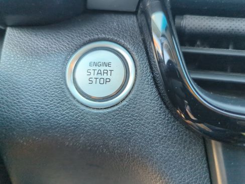 Used 2019 Kia Optima S image 28