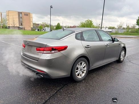 Used 2018 Kia Optima LX FWD image 5