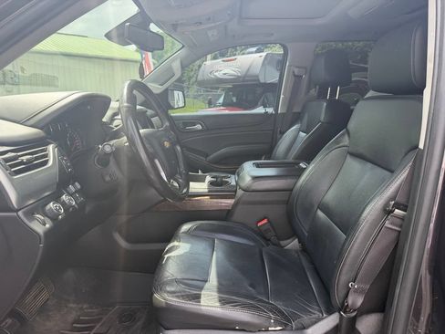 Used 2015 Chevrolet Suburban LT AWD/4WD image 10