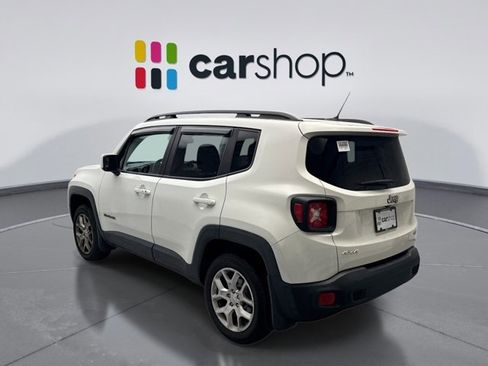 Used 2017 Jeep Renegade Latitude image 3