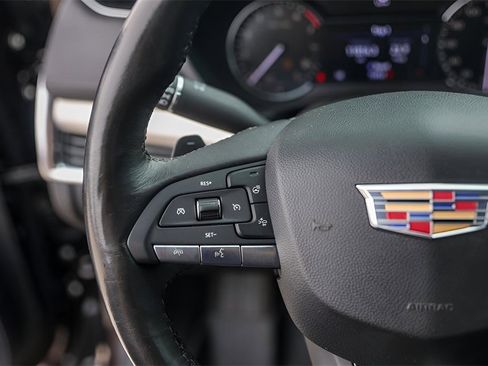 Used 2020 Cadillac XT4 Premium Luxury image 14