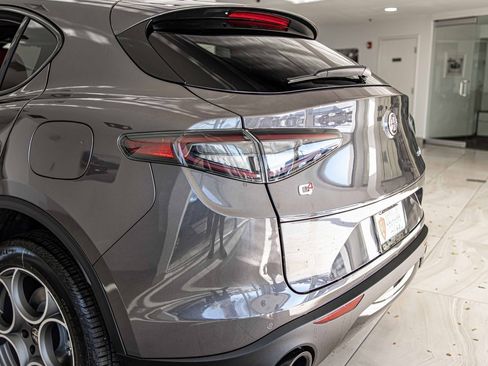 New 2025 Alfa Romeo Stelvio Sprint image 14