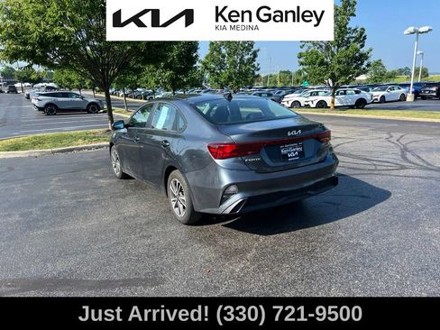 Certified 2023 Kia Forte LXS w/ LXS Technology Package FWD image 7
