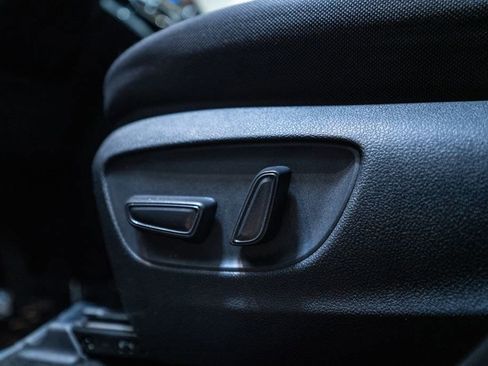 Certified 2024 Toyota Highlander LE image 23