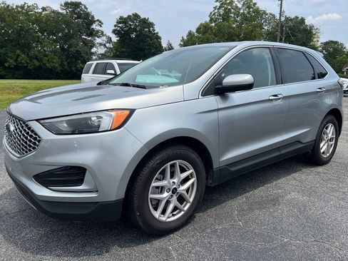 Used 2024 Ford Edge SEL AWD/4WD image 10