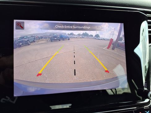 Used 2024 Jeep Wagoneer L Series II RWD image 6