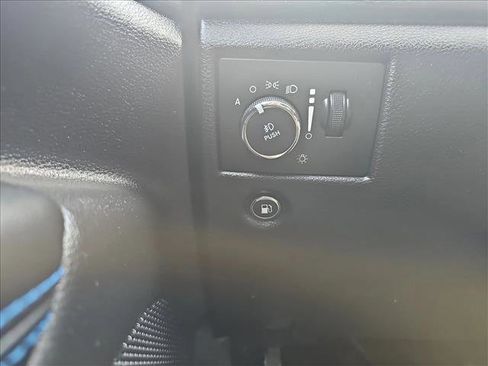 Used 2018 Jeep Grand Cherokee Laredo image 22