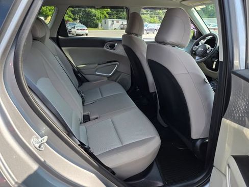 Used 2024 Kia Soul LX FWD image 20