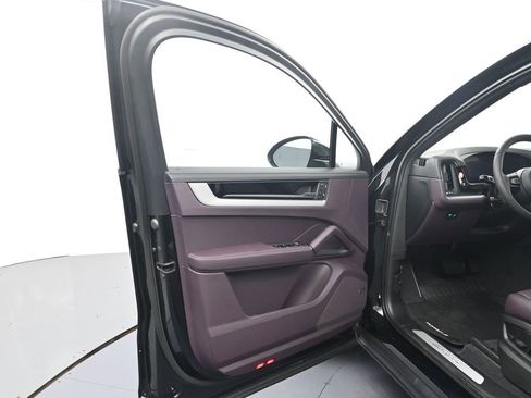 New 2026 Porsche Cayenne Coupe image 16
