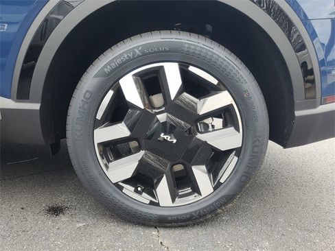 New 2027 Kia Telluride S image 7