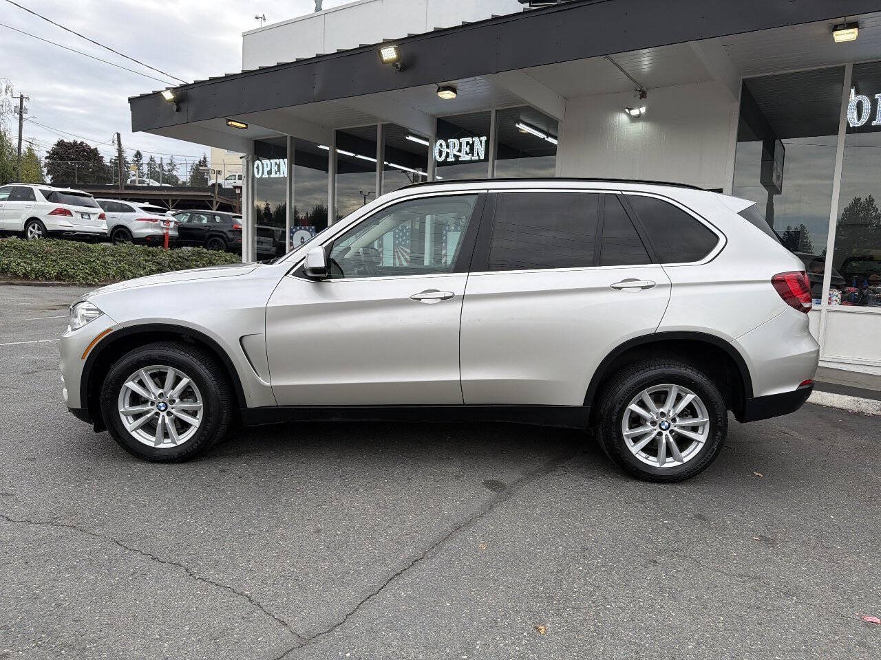 Used 2015 BMW X5 xDrive35i AWD/4WD image 3