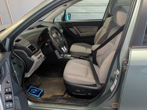 Used 2017 Subaru Forester 2.5i Premium w/ All-Weather Package AWD/4WD image 19