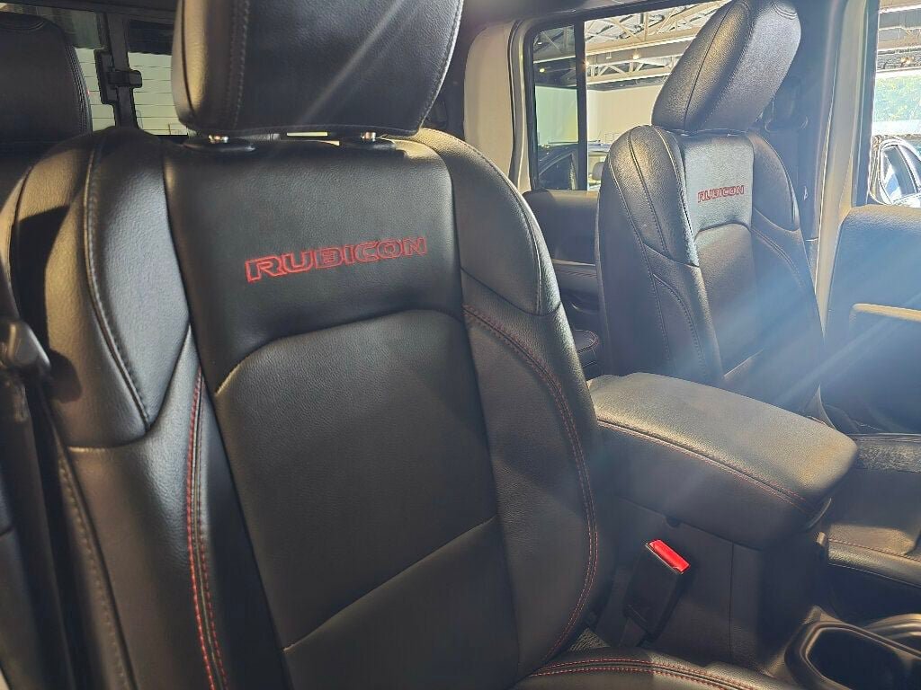 Used 2022 Jeep Gladiator Rubicon w/ LED Lighting Group AWD/4WD image 29