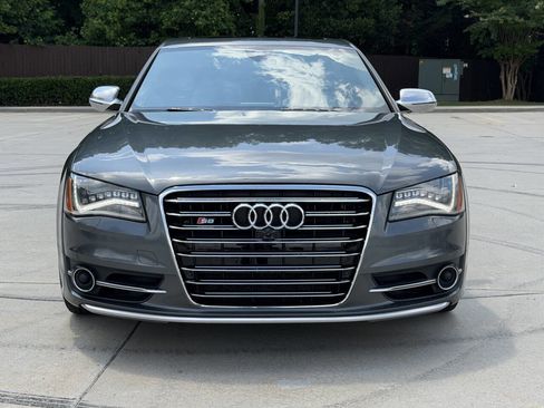 Used 2014 Audi S8 AWD/4WD image 2