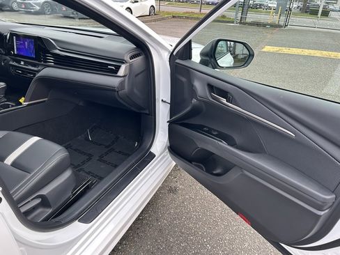 Certified 2025 Toyota Camry SE image 15