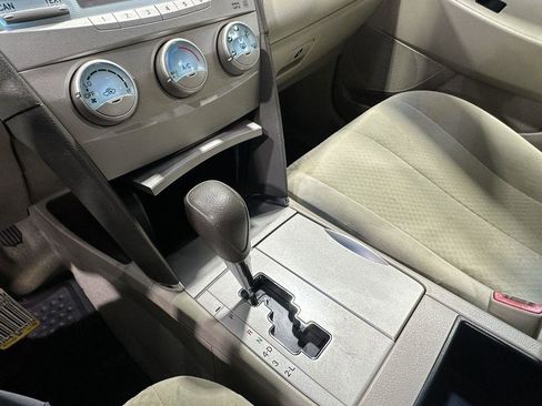 Used 2008 Toyota Camry XLE FWD image 16