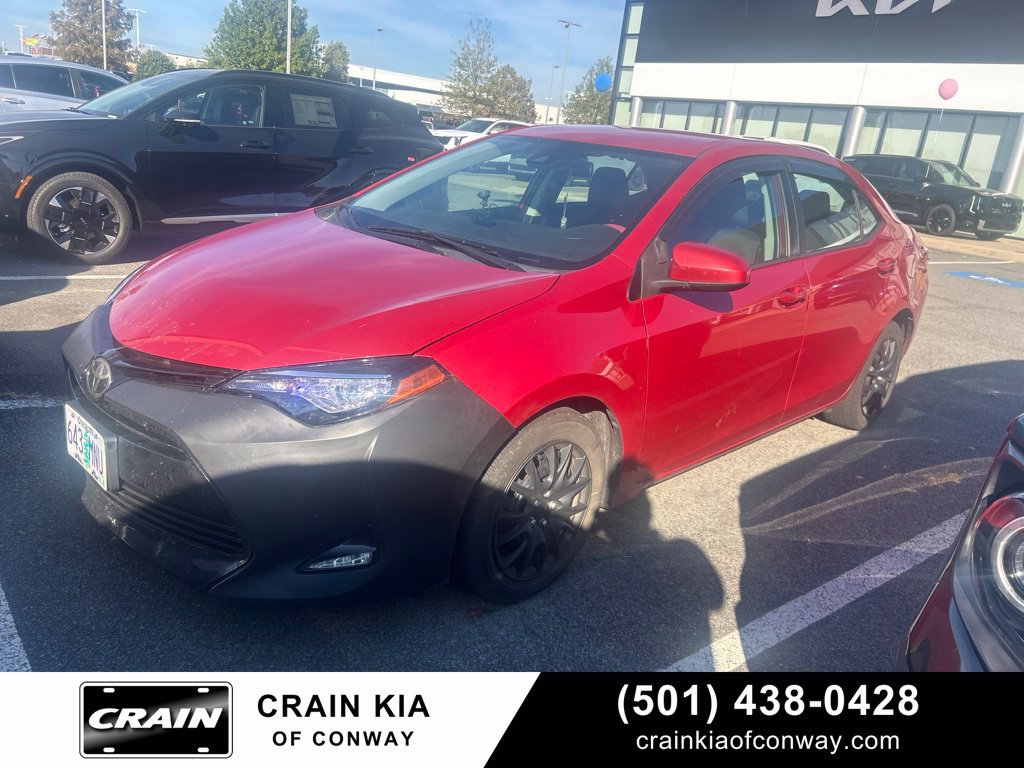 Used 2018 Toyota Corolla LE FWD image 1