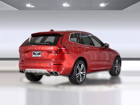 Used 2019 Volvo XC60 T6 Momentum AWD/4WD image 9