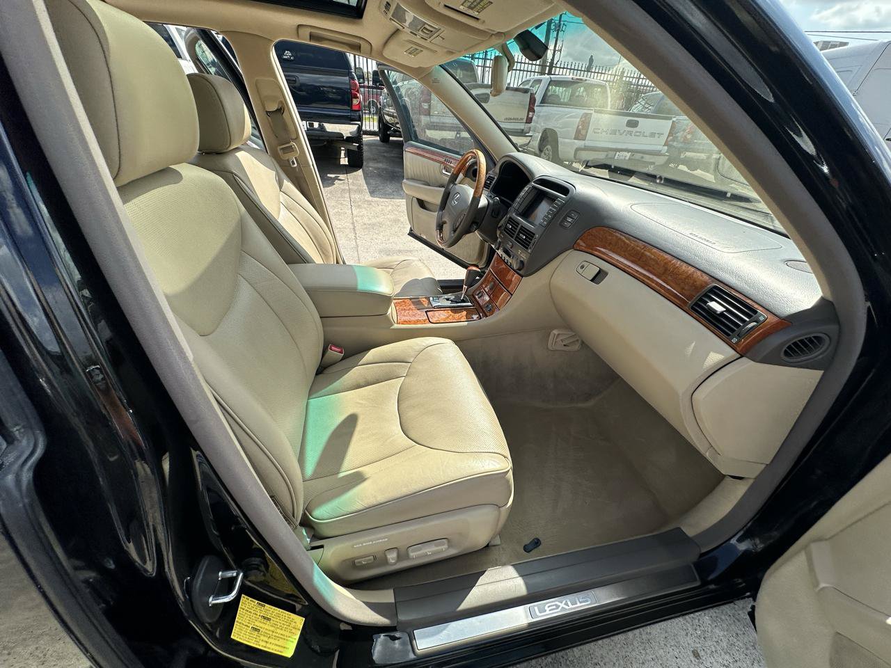 Used 2005 Lexus LS 430 RWD image 47