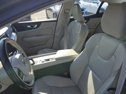 Used 2024 Volvo S60 B5 Core image 5