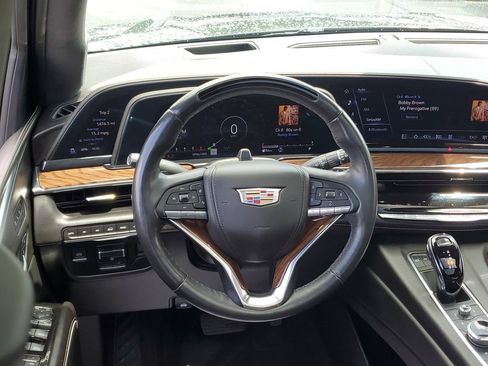 Used 2022 Cadillac Escalade Premium Luxury Platinum AWD/4WD image 11