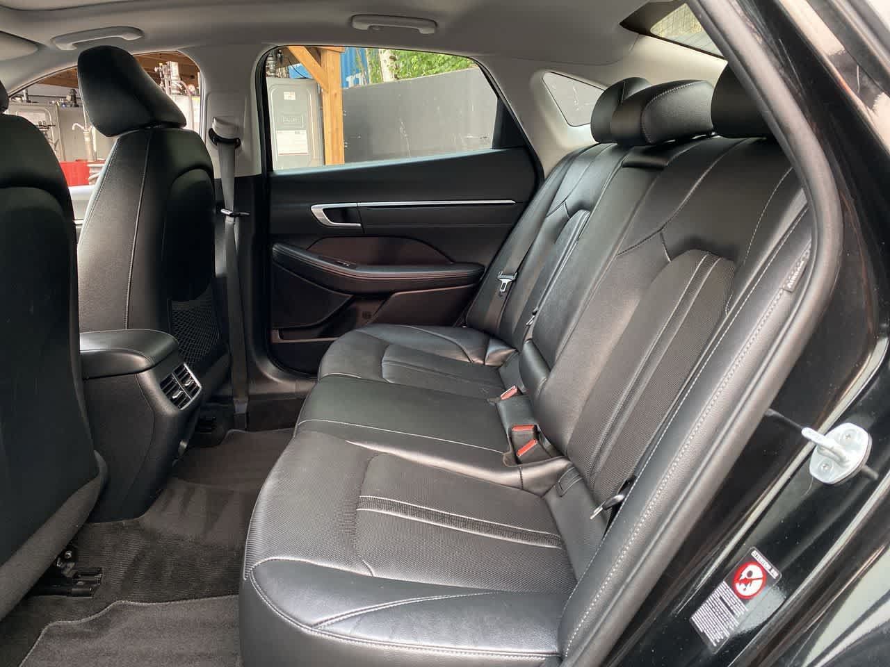 Used 2022 Hyundai Sonata Limited w/ Cargo Package FWD image 15