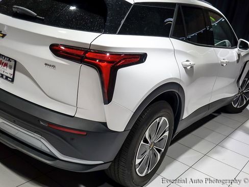 Used 2024 Chevrolet Blazer EV LT AWD/4WD image 10