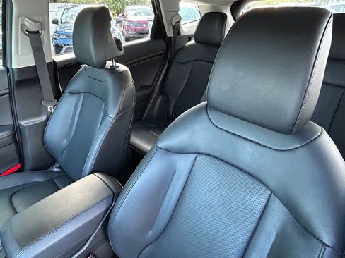 Used 2025 Kia Sportage EX FWD image 15