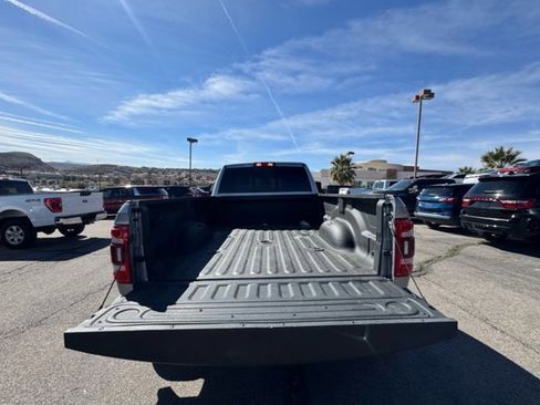 Used 2024 RAM 3500 Tradesman w/ Chrome Appearance Group image 4