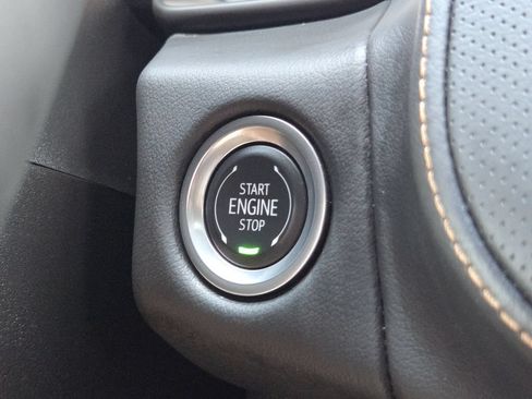 Used 2024 GMC Yukon AT4 w/ Technology Package AWD/4WD image 22
