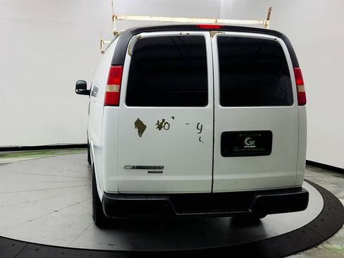 Used 2013 Chevrolet Express 1500 RWD image 5